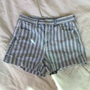 Anerican Eagle striped shorts